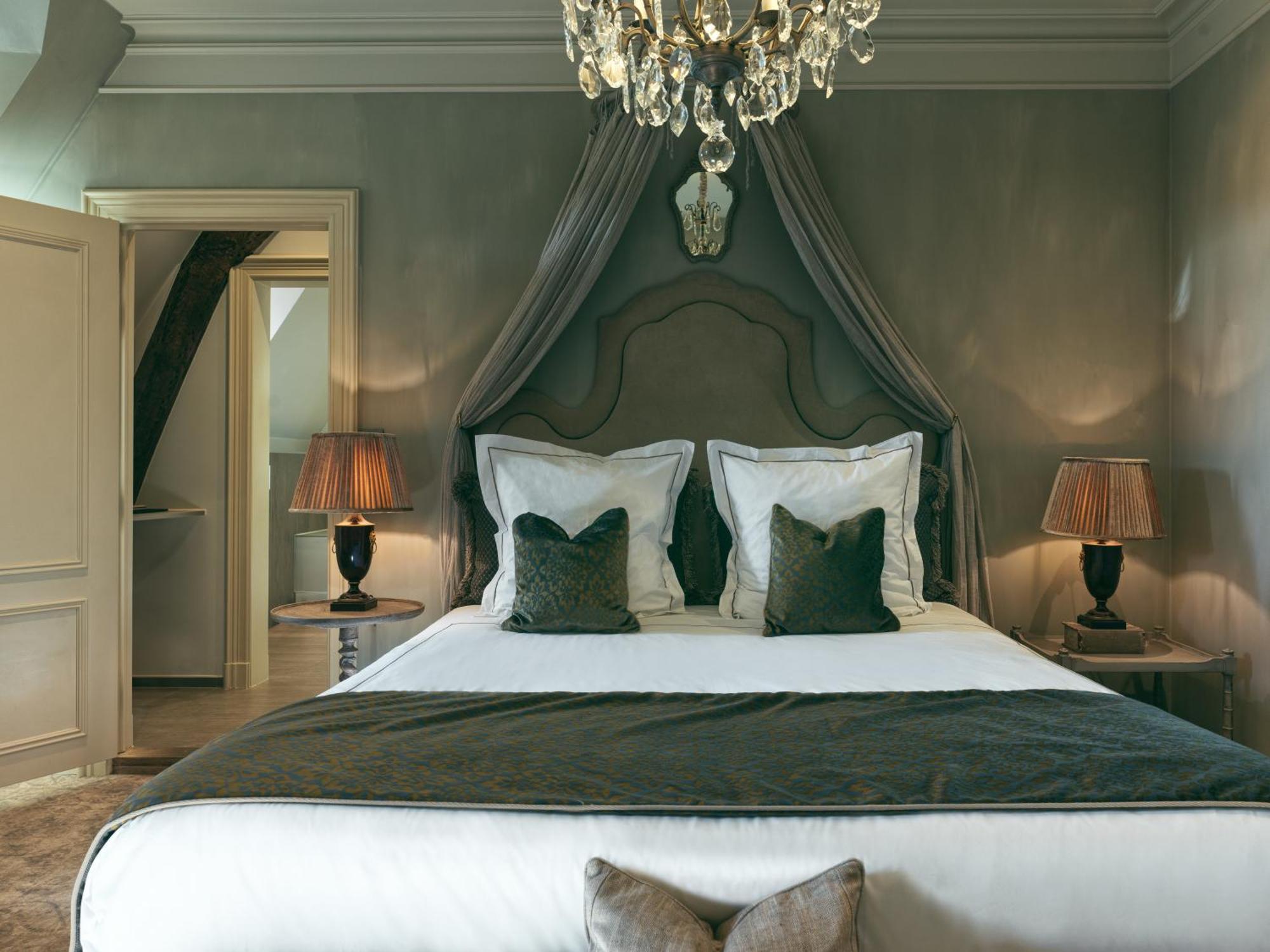Kasteel Van Ordingen Sint-Truiden Exterior photo A bedroom at the hotel